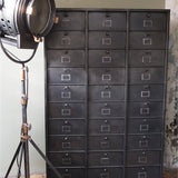 ancien grand meuble 30 casiers industriel a clapet strafor 1950