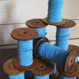 1 ancienne bobine bois COUTIER couleur bleu clair