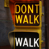 New York feu dont walk americain vintage USA jaune d'origine avec fixations murale