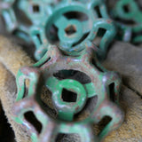 Lot d'anciennes vannes d'usine vert lot 7