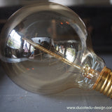 ampoule galaxie 95  filament de carbonne facon Thomas Edison neuve