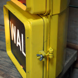 feu dont walk americain vintage USA jaune a poser
