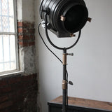 Rare gros projecteur cinema MCALISTER des studios Hollywood Californie  30/40