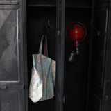 ancien vestiaire d'usine 4 portes des années 40 entirement riveté