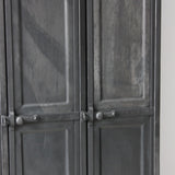 ancien vestiaire d'usine 4 portes des années 40 entirement riveté