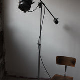 Projecteur de cinema Cremer Paris rare pied girafe entierement d'origine