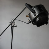 Projecteur de cinema Cremer Paris rare pied girafe entierement d'origine