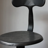 ancienne Chaise basse d atelier industrielle nicolle "" dit queu de baleine ""