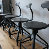 ancienne Chaise basse d atelier industrielle nicolle "" dit queu de baleine ""