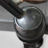 Ancienne lampe industrielle gras