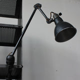 Ancienne lampe industrielle gras
