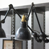 Ancienne lampe industrielle gras