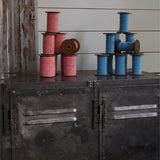 1 ancienne bobine bois COUTIER couleur bleu clair