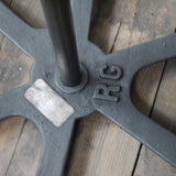 lampe sur pied atelier carrossier atelier R.G Levallois