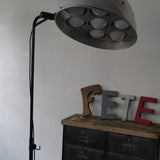 lampe sur pied atelier carrossier atelier R.G Levallois