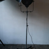 rare tres grand projecteur cinema cremer 2k pied roulette