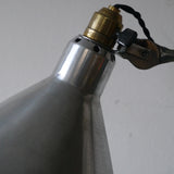 superbe ancienne lampe industrielle Gras abat jour dessinateur polie miroir