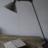 superbe ancienne lampe industrielle Gras abat jour dessinateur polie miroir