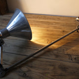 superbe ancienne lampe industrielle Gras abat jour dessinateur polie miroir