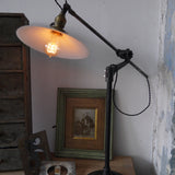 Rare Lampe bureau O.C. White Industrielle opaline blanche
