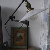 Rare Lampe bureau O.C. White Industrielle opaline blanche