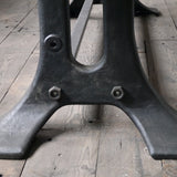 grande table industrielle plateau chene massif pietement fonte