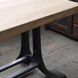 grande table industrielle plateau chene massif pietement fonte