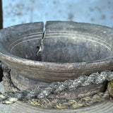 Pot traditionnel en bois du Népal