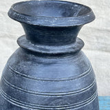 Pot traditionnel en bois du Népal