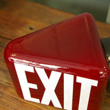 Exit Lampe opaline rouge texte blanc