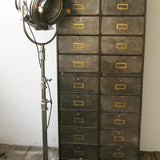 ancien grand meuble 20 casiers industriel a clapet Roneo 1940