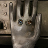 moule industriel revisité avec des yeux de poupee