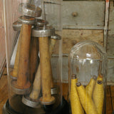 Grand globe decor d'anciennes bobines a fil industrielle