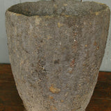 Ancien grand creuset de fonderie industrielle, ideal cache pot