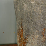 Ancien grand creuset de fonderie industrielle, ideal cache pot