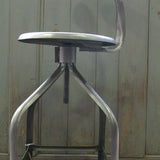 ancienne Chaise haute d atelier industrielle nicolle "" dit queu de baleine ""