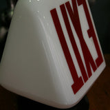 grand exit Lampe opaline blanche socle metal