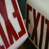 Exit Lampe opaline blanche socle metal