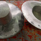 Ancien moule a chapeau en metal