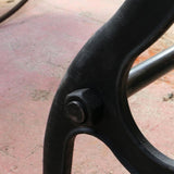 grande table industrielle plateau ancien chene massif pietement fonte