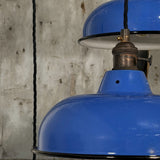 Suspension, lampe industrielle en tôle émaillée bleu foncé – luminaire abat jour atelier