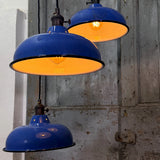 Suspension, lampe industrielle en tôle émaillée bleu foncé – luminaire abat jour atelier