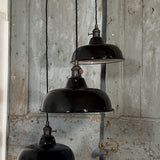 Suspension, lampe industrielle en tôle émaillée noir – luminaire abat jour atelier
