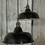 Suspension, lampe industrielle en tôle émaillée noir – luminaire abat jour atelier