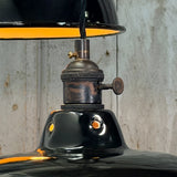 Suspension, lampe industrielle en tôle émaillée noir – luminaire abat jour atelier