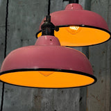 Suspension, lampe industrielle en tôle émaillée rose – luminaire abat jour atelier