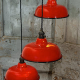 Suspension, lampe industrielle en tôle émaillée rouge – luminaire abat jour atelier