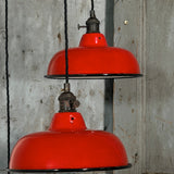 Suspension, lampe industrielle en tôle émaillée rouge – luminaire abat jour atelier