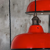 Suspension, lampe industrielle en tôle émaillée rouge – luminaire abat jour atelier
