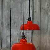 Suspension, lampe industrielle en tôle émaillée rouge – luminaire abat jour atelier